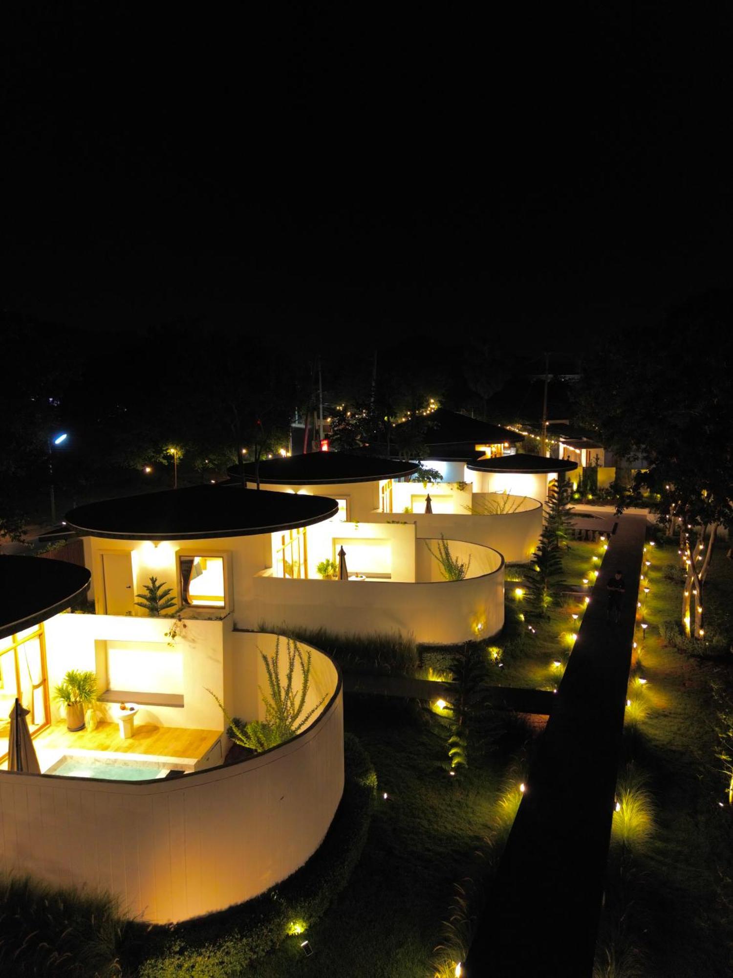 Sarorach Pool Villa Resort Kohlarn 외부 사진